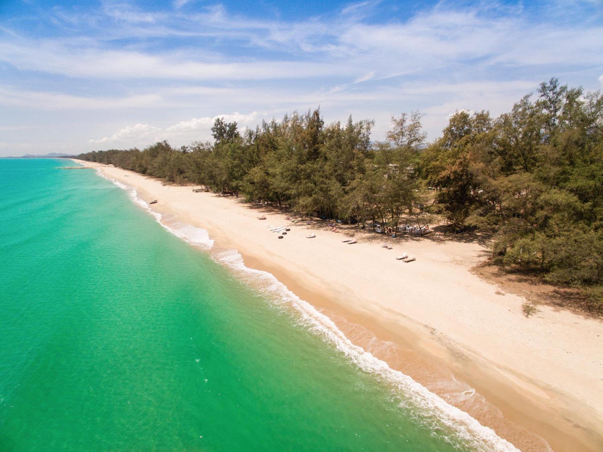 Mumsa Beach Resort & Restaurant Ban Huai Yang Eksteriør billede